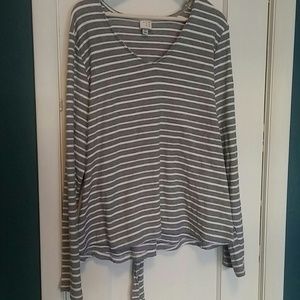 Grey striped top